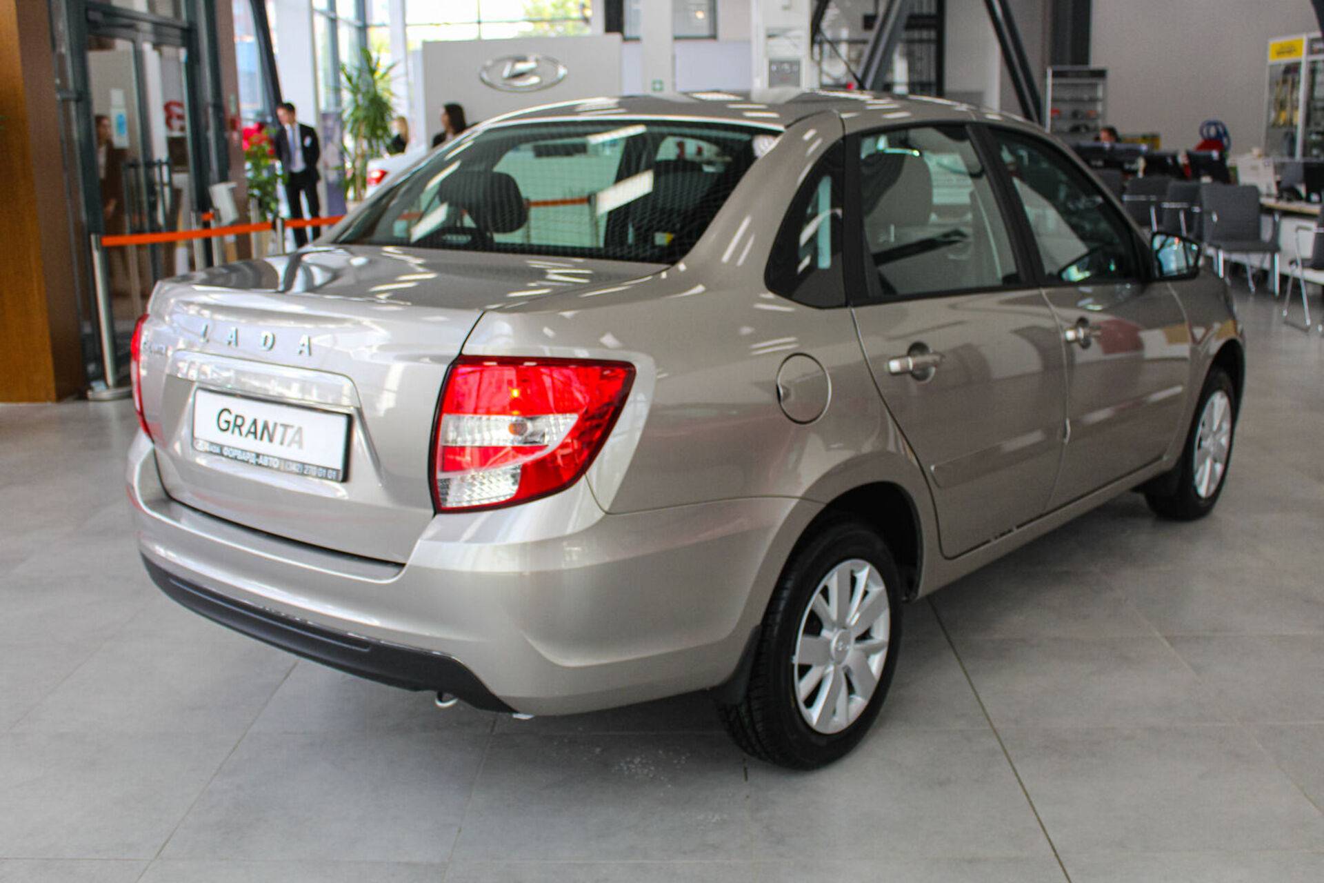 Lada Granta седан Comfort'24 1.6 90hp 5MT