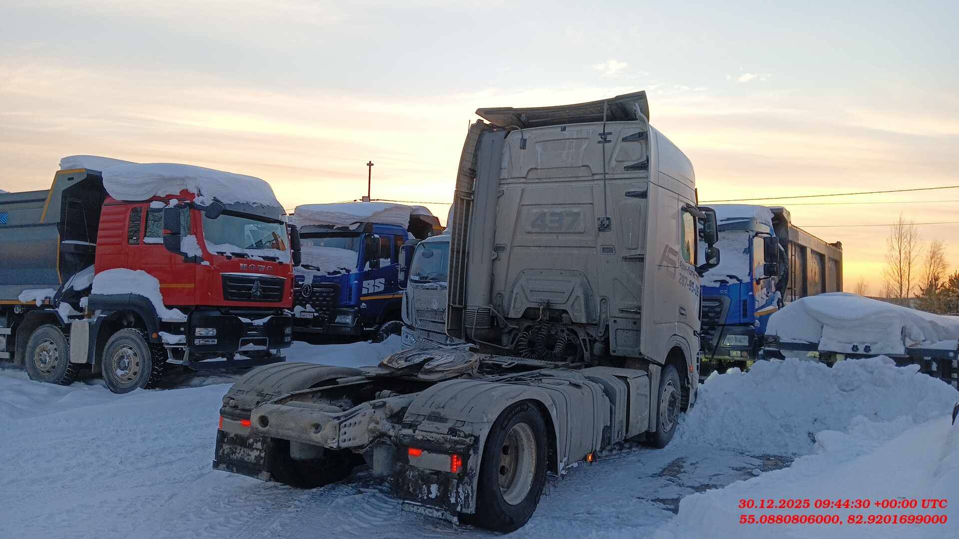 Shacman SX4188YY381,  213 288 км, 2023 года в лизинг