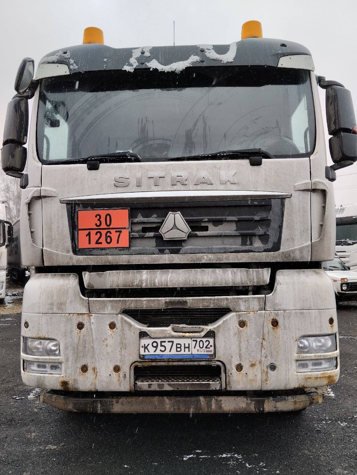 Sitrak C7H 4x2 ZZ4186V361HE