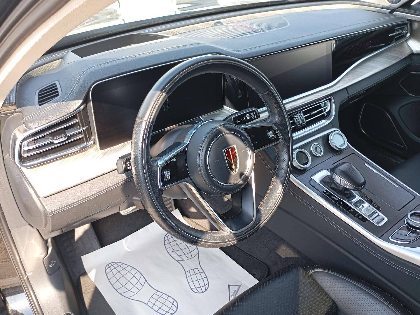Hongqi H9,  90 336 км, 2023 года в лизинг