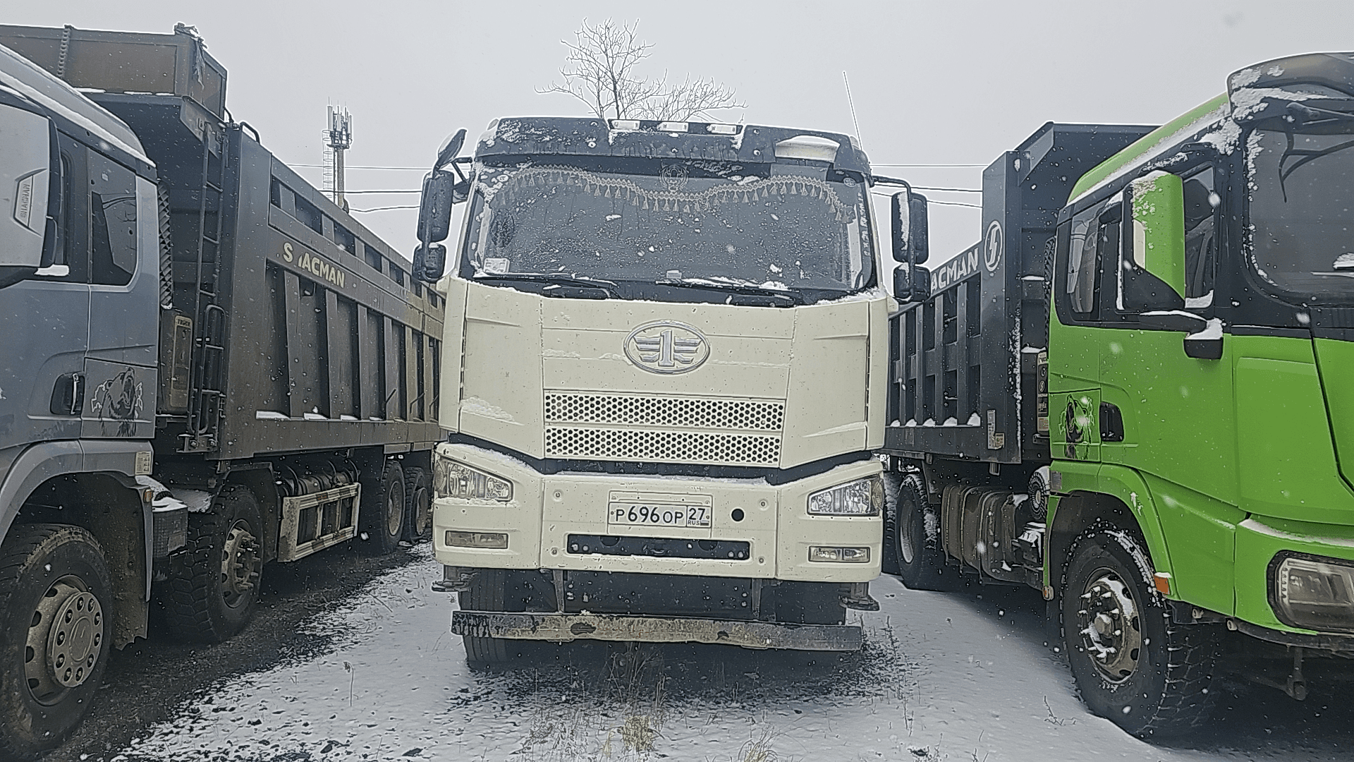 FAW CA3250P66K24T1E5 6х4,  82 155 км, 2022 года в лизинг