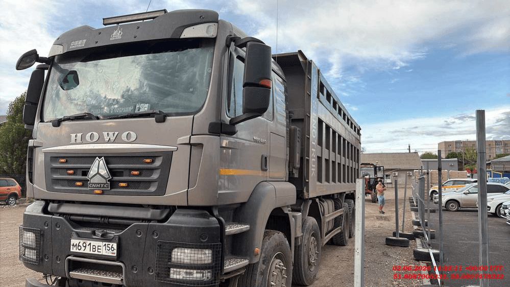 HOWO ZZ3317V386GE1 8х4,  150 656 км, 2022 года в лизинг
