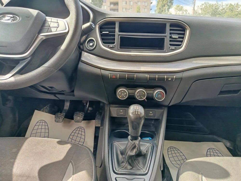 Lada Vesta седан,  110 766 км, 2023 года в лизинг