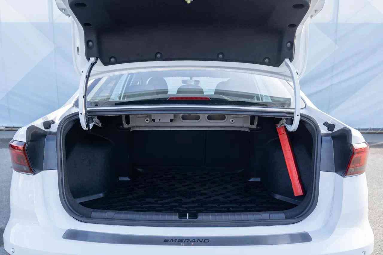 Geely Emgrand Flagship 1.5 AT