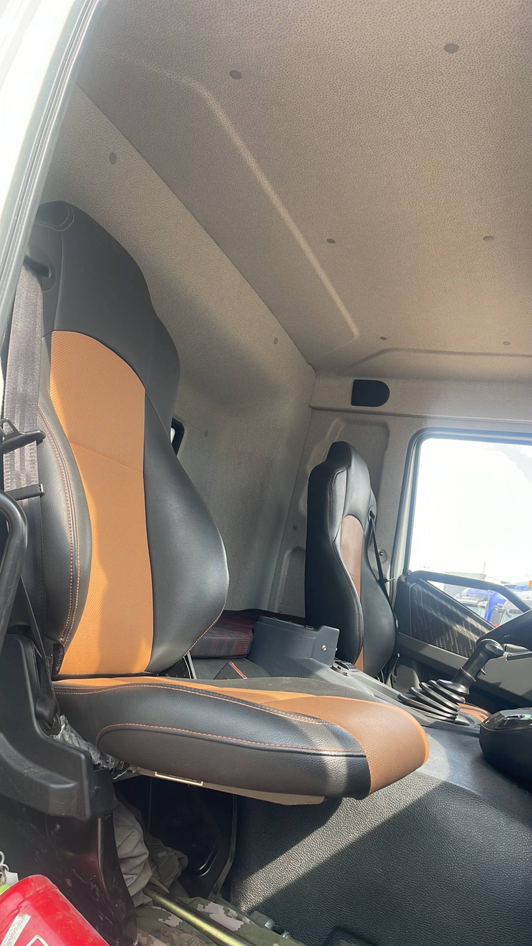 FAW CA3250P66K2T1E5  6х4,  19 078 км, 2023 года в лизинг