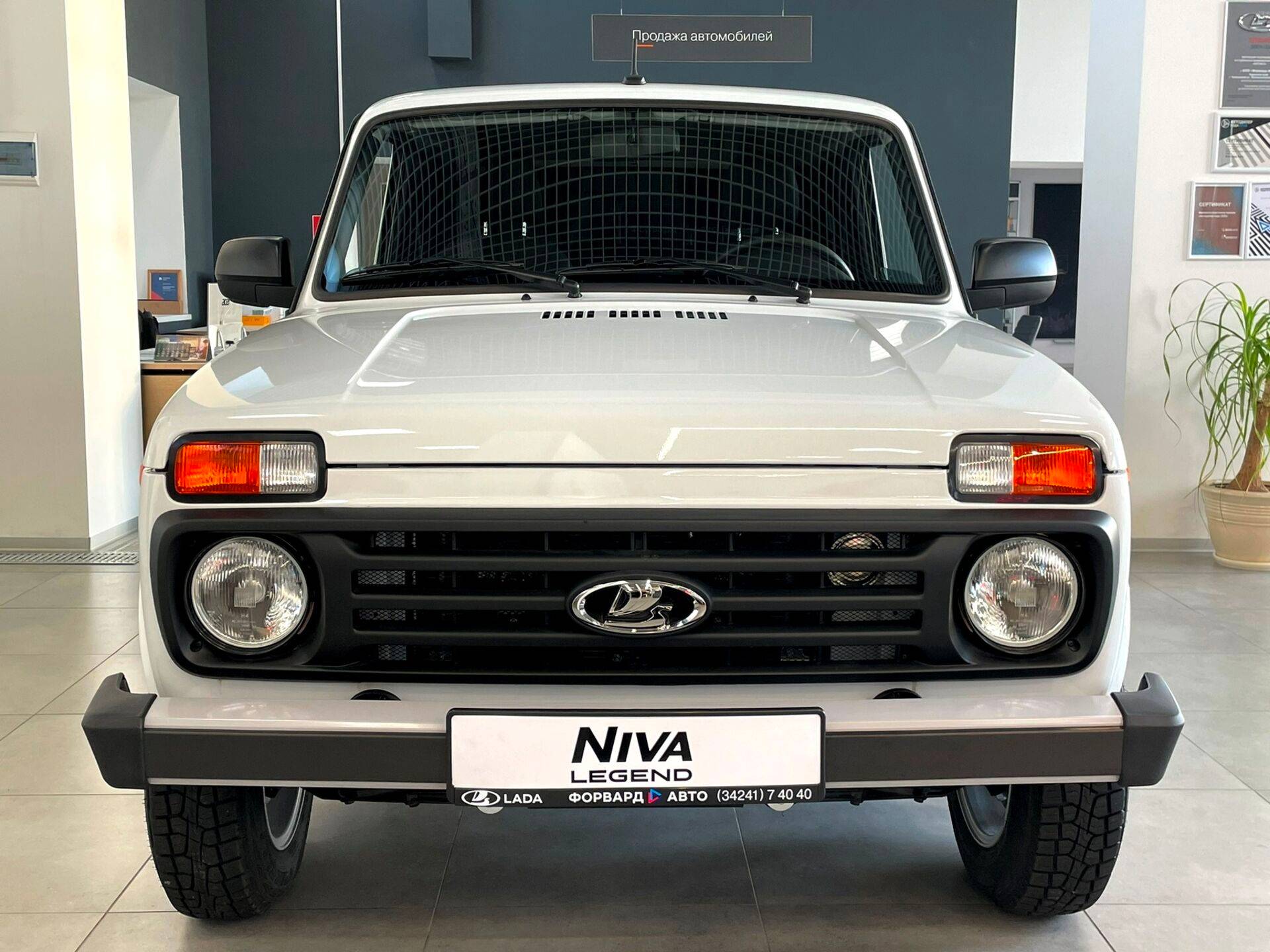 Lada Niva Legend 3 дв Luxe 24 1.7 5MT  