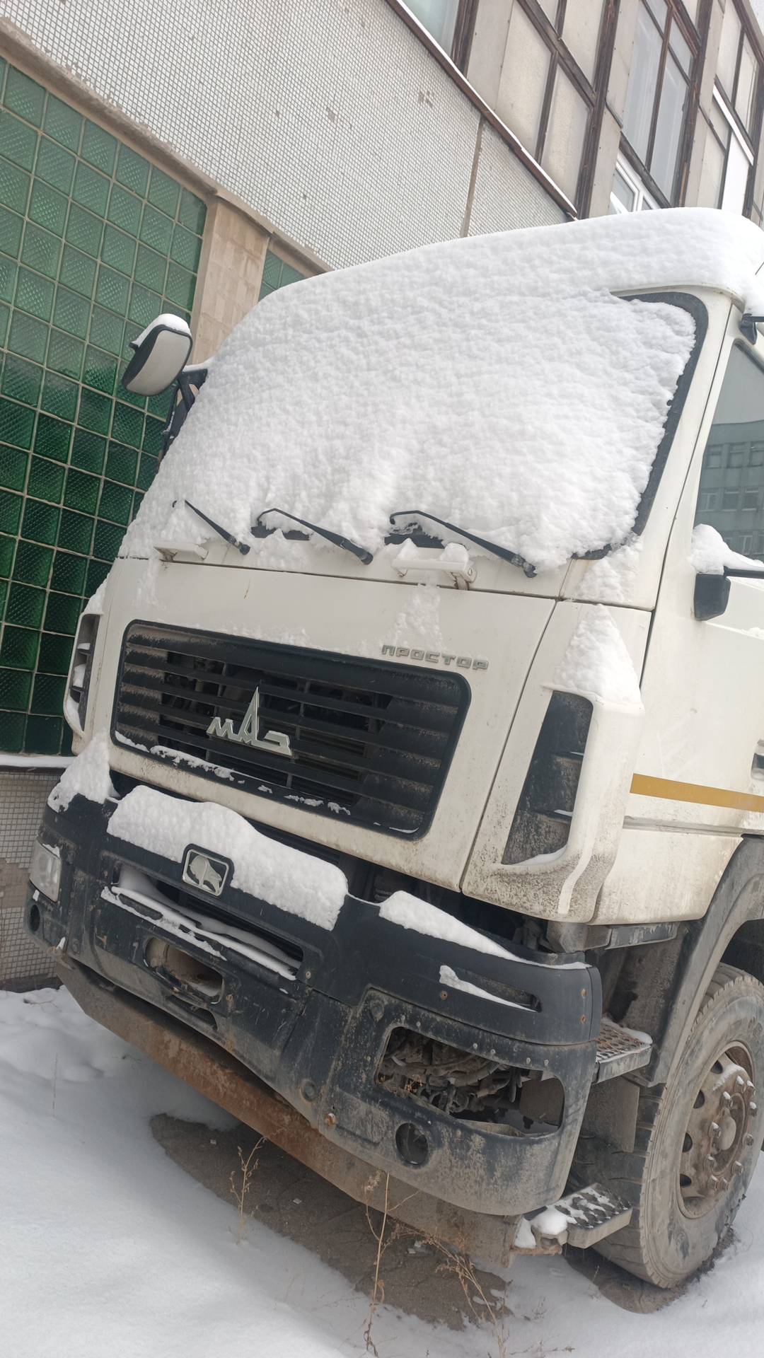 МАЗ 6516C9-520-000,  185 000 км, 2021 года в лизинг