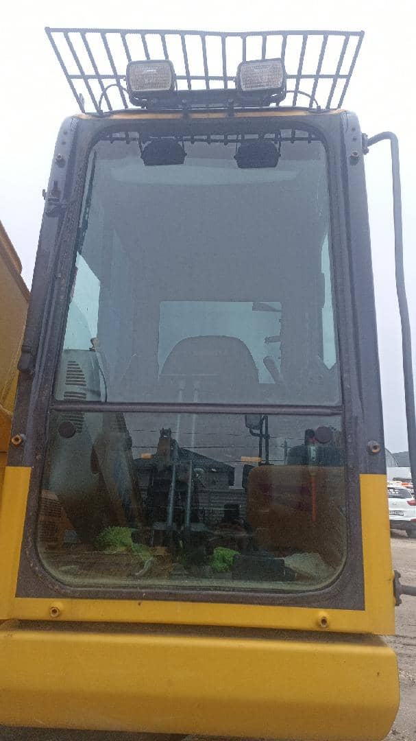 KOMATSU PC220-8MO, 2022 года в лизинг