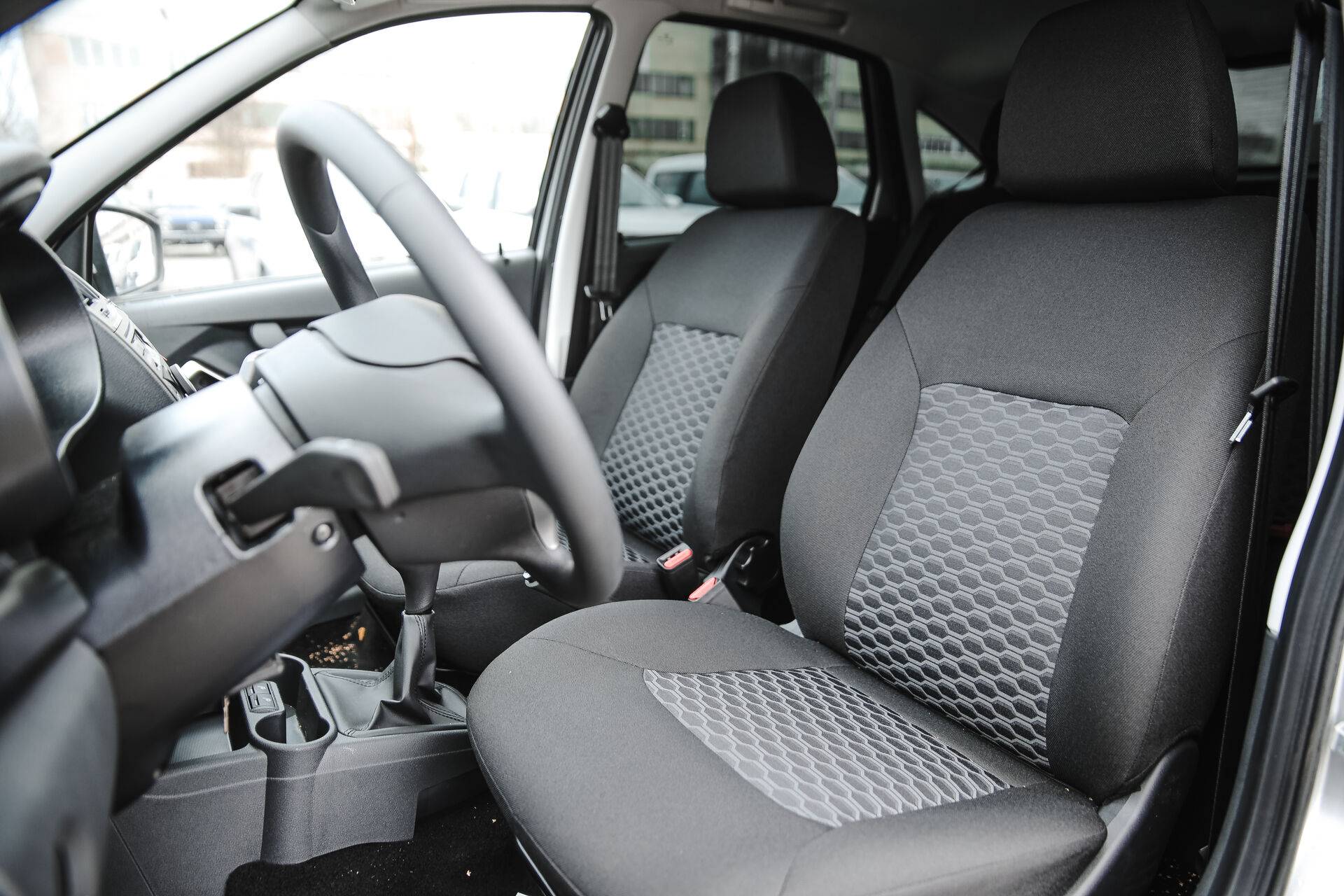 Lada Granta седан Comfort 24 Plus R15 1.6 90hp 5MT