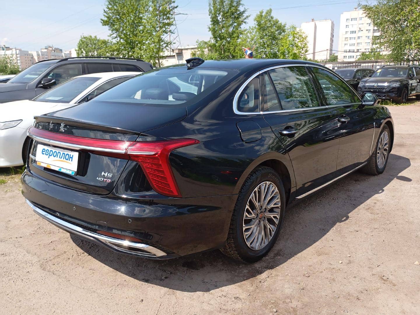 Hongqi H5,  67 132 км, 2024 года в лизинг