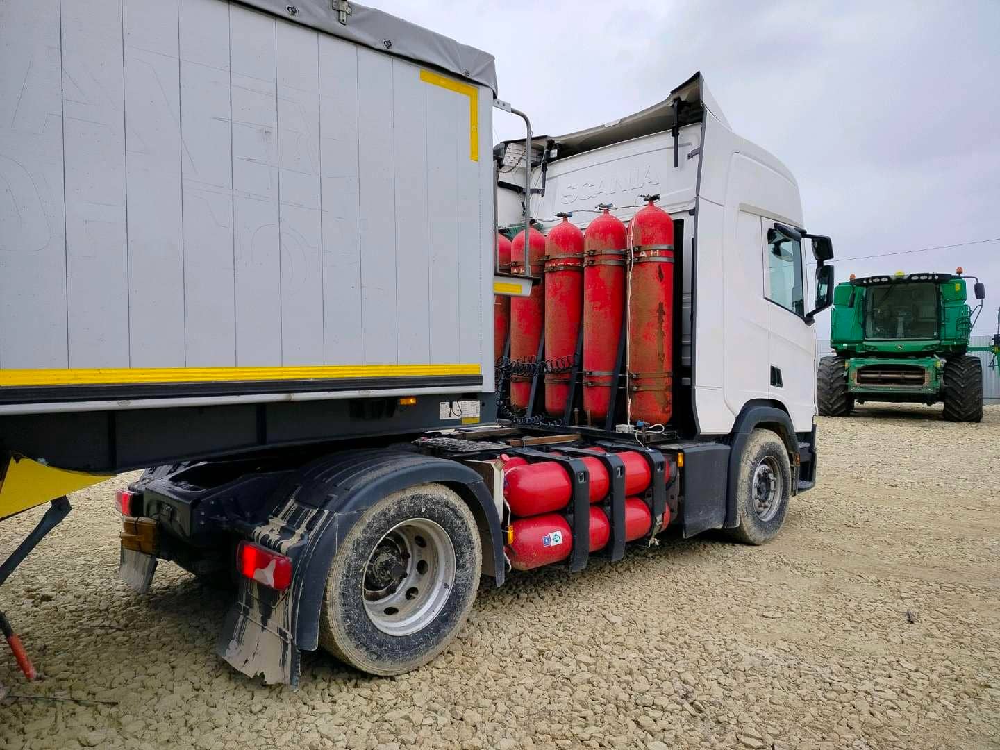 SCANIA R4X200 R410,  557 547 км, 2021 года в лизинг