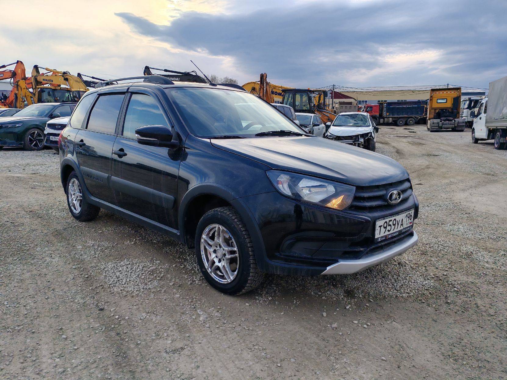 Lada Granta Кросс,  27 931 км, 2024 года в лизинг