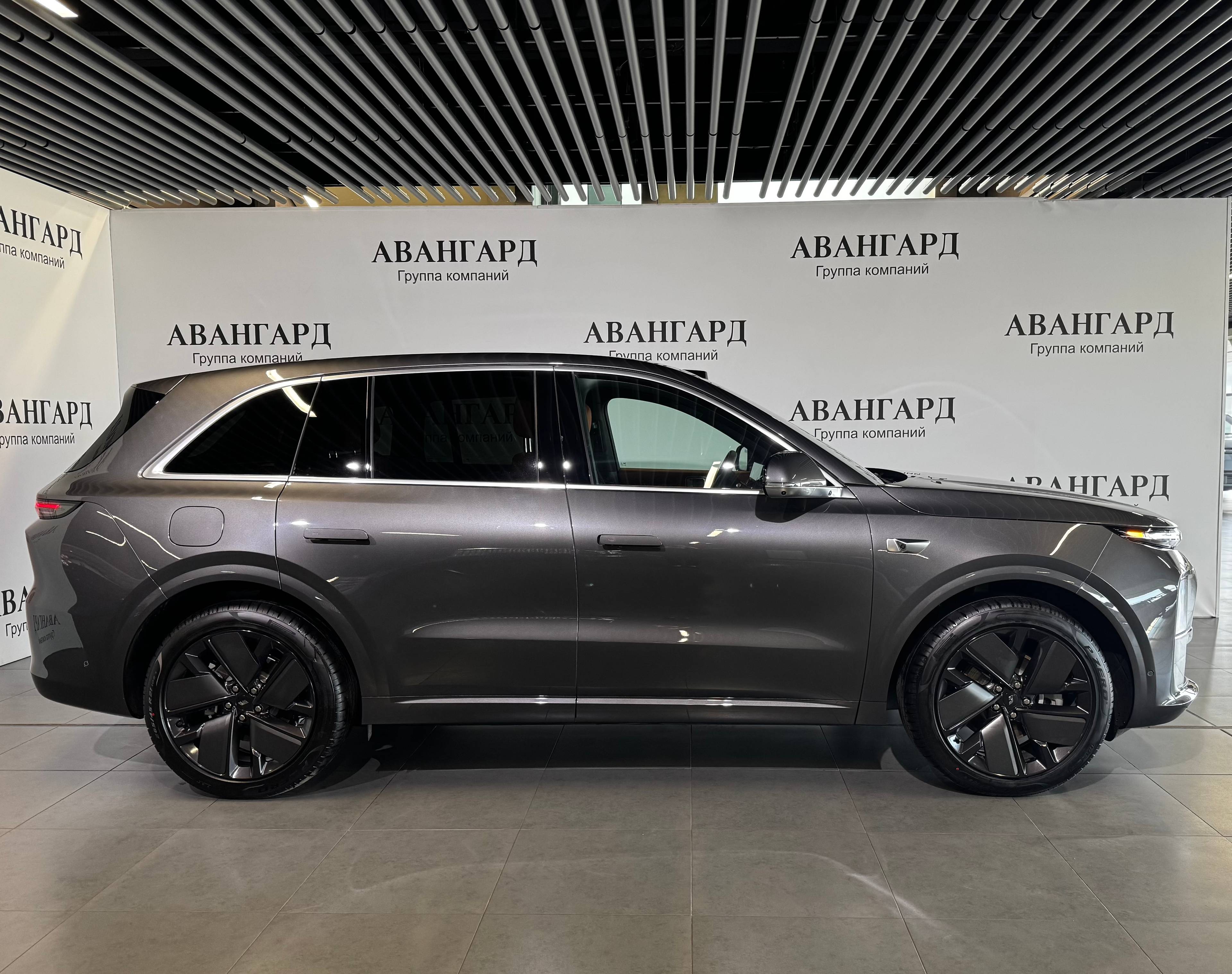 Lixiang Л6 (L6) Про (Pro)