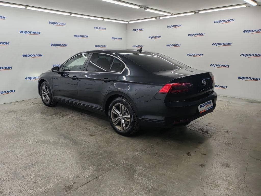 Volkswagen Passat,  131 312 км, 2020 года в лизинг