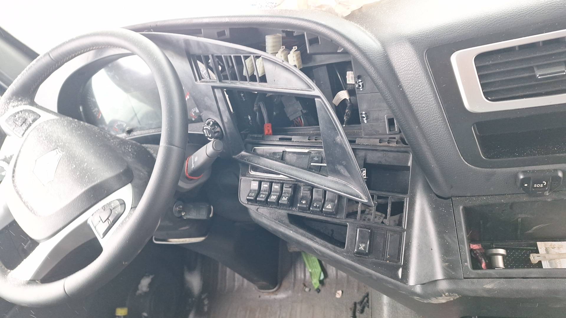 Sitrak С7Н 6×4 ZZ4256V364HE,  190 000 км, 2024 года