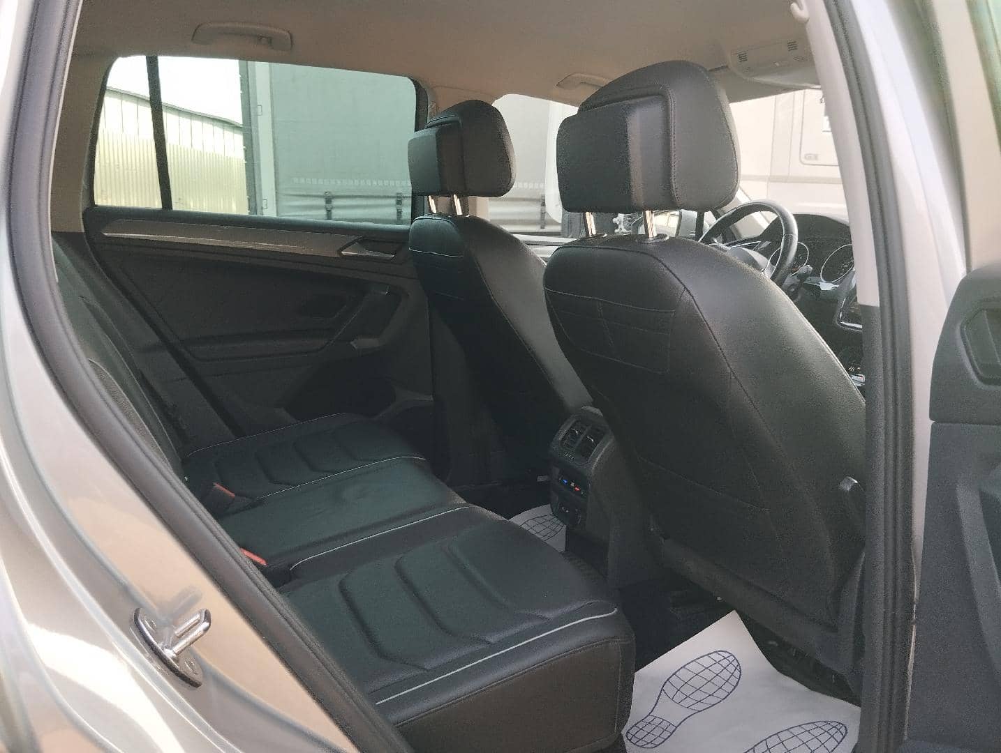 Volkswagen Tiguan,  133 018 км, 2021 года в лизинг