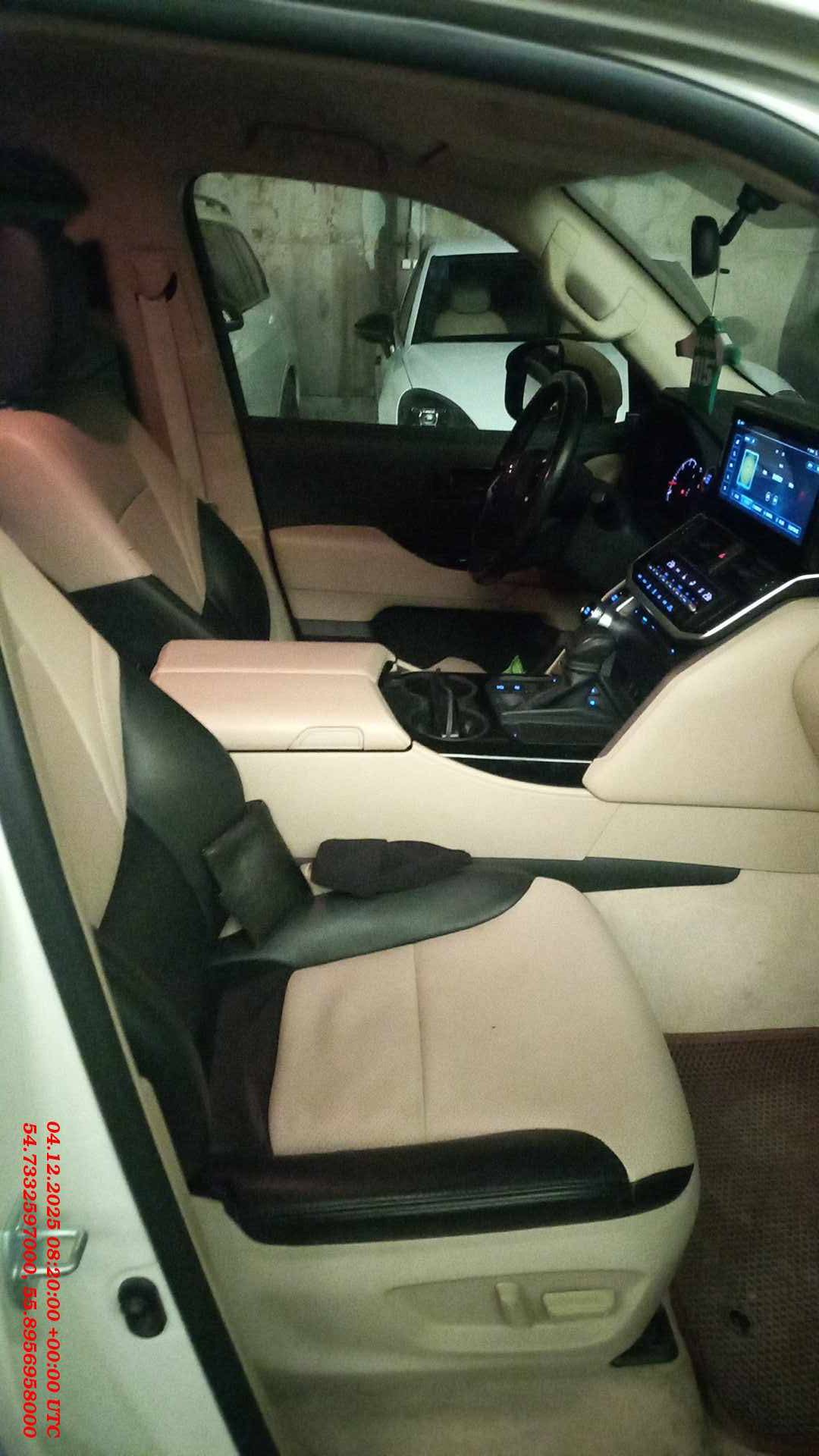 Toyota Land Cruiser 300,  71 893 км, 2022 года в лизинг