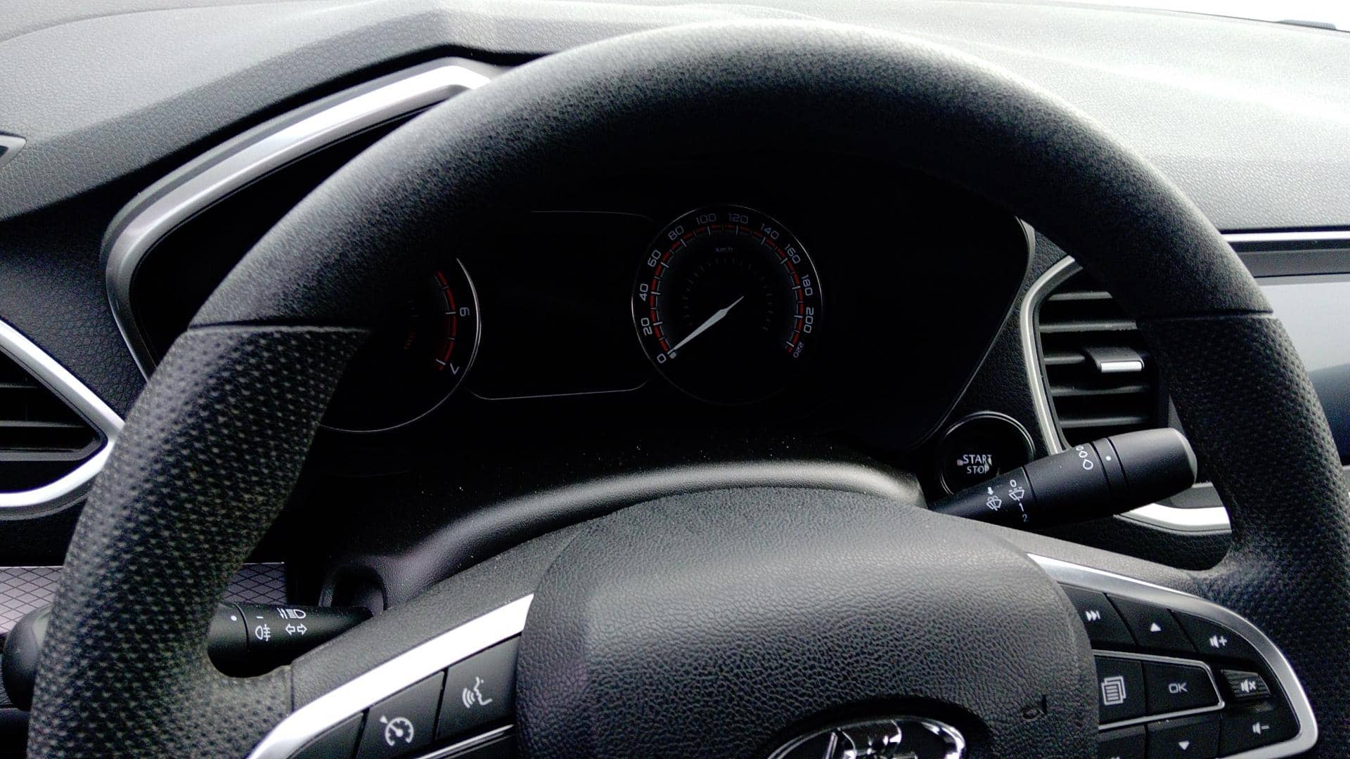 Lada Vesta седан,  50 326 км, 2024 года в лизинг