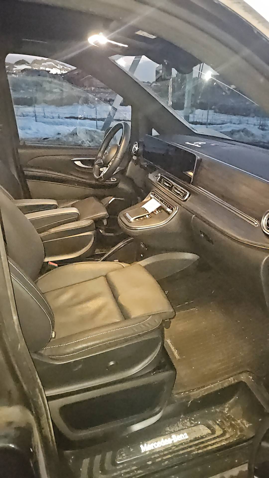 Mercedes-Benz V,  51 485 км, 2025 года в лизинг