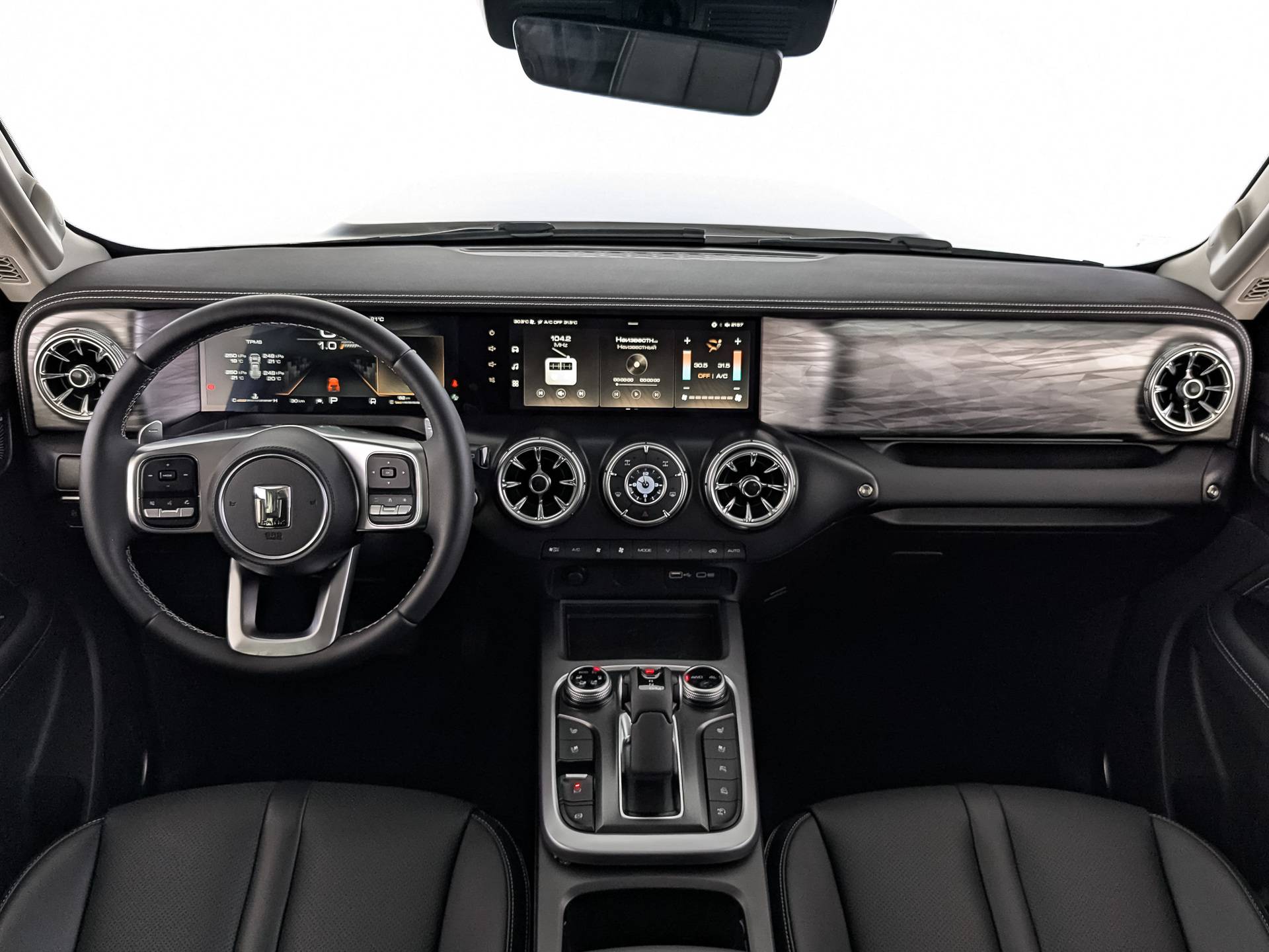 Tank 300 City Premium 2.0 8AT 4WD