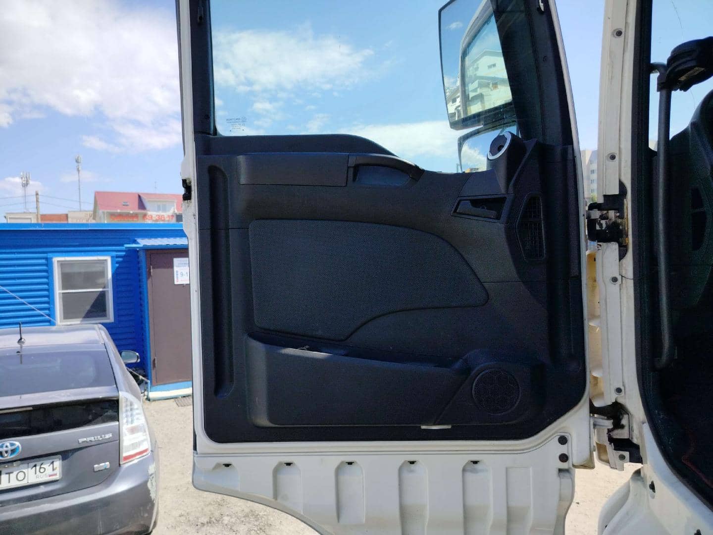 Sitrak C7H 4x2 ZZ4186V361HE,  521 782 км, 2023 года в лизинг