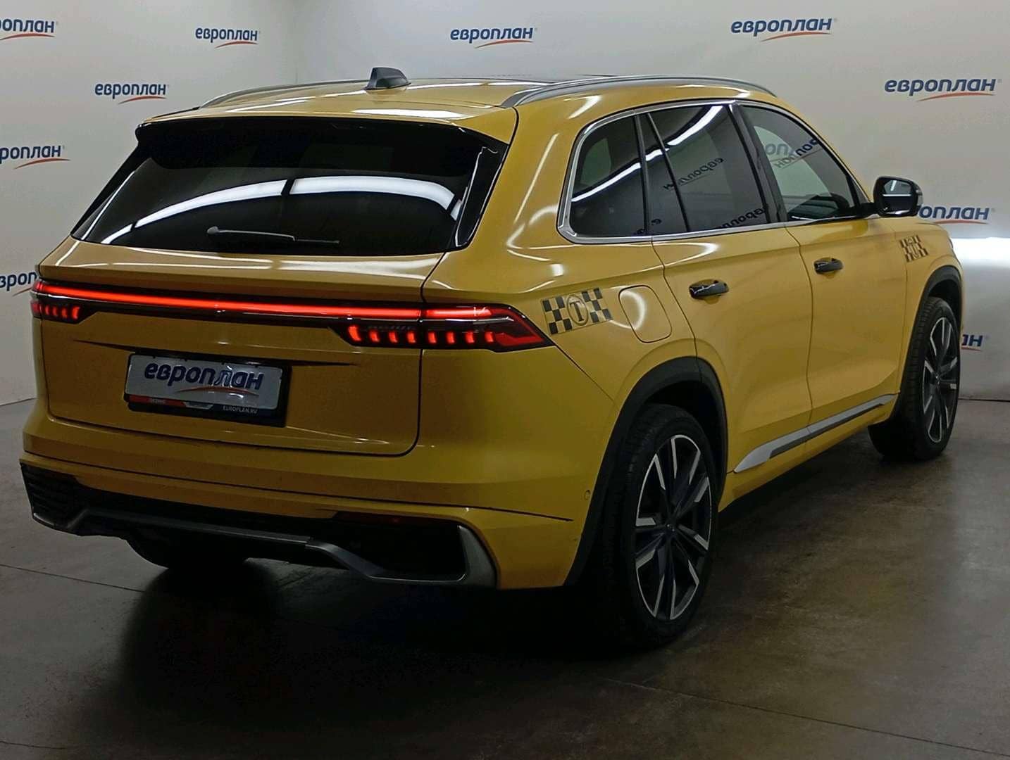 Geely Monjaro,  198 056 км, 2024 года в лизинг