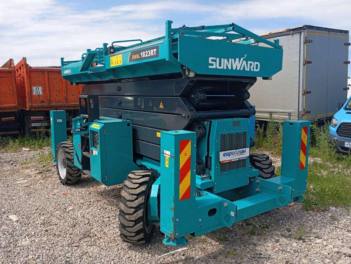 SUNWARD SWSL1823RT ножничный подъемник, 2023 года в лизинг