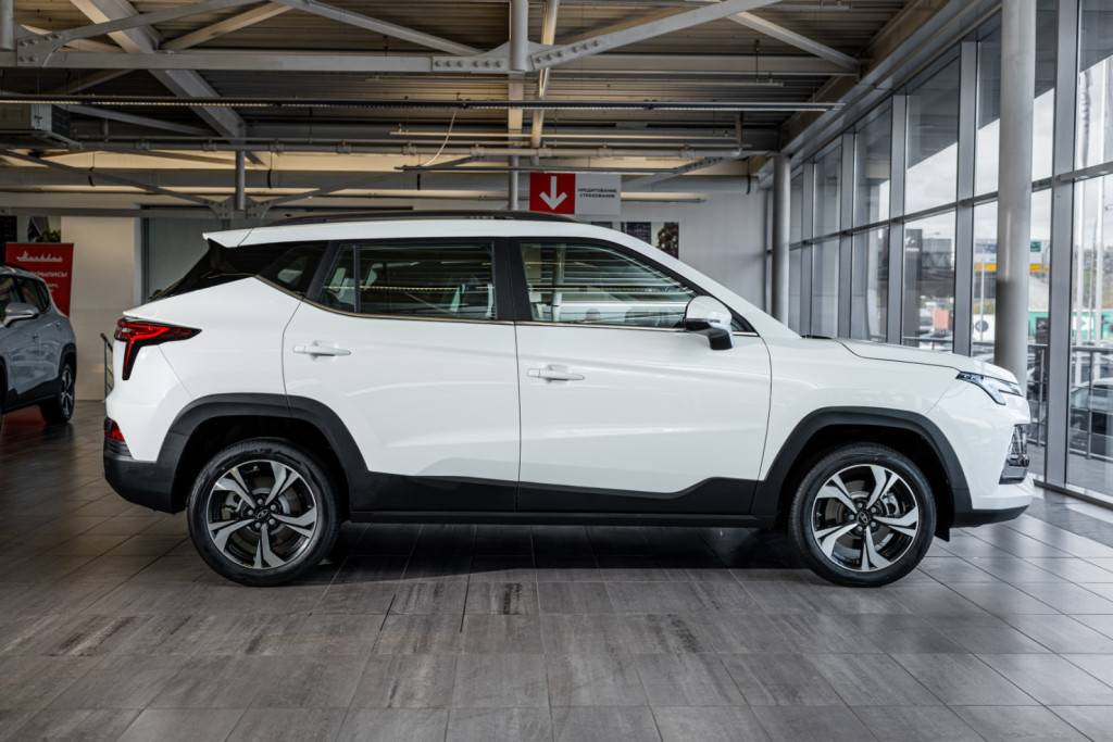 Москвич 3 Комфорт 1.5Т CVT