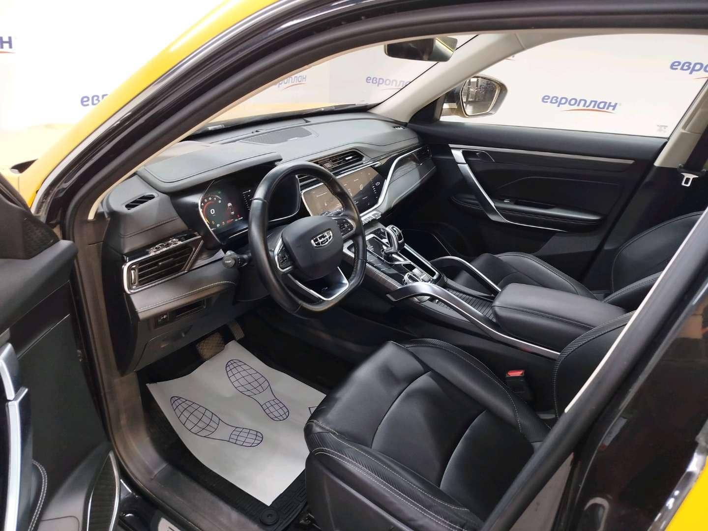 Geely Atlas Pro,  232 768 км, 2023 года в лизинг