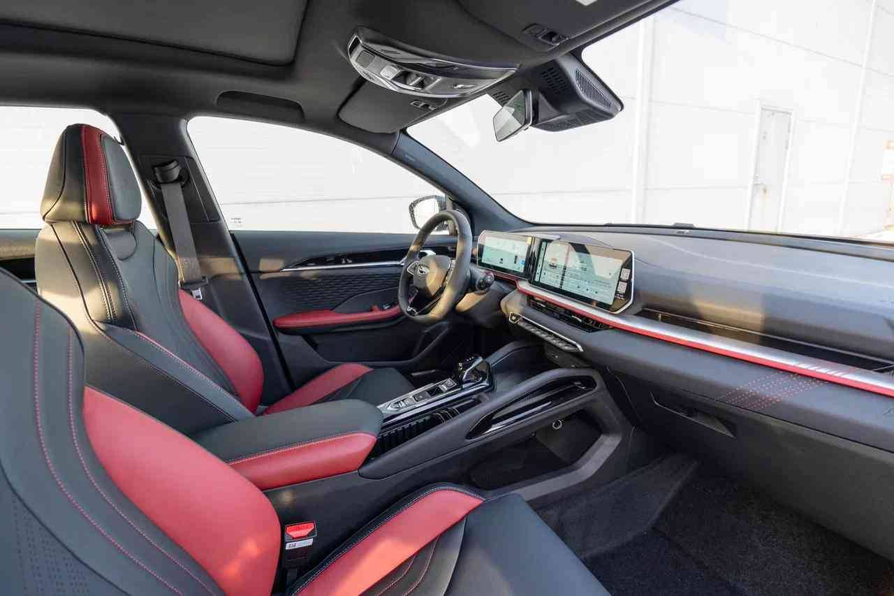 Geely Coolray Flagship 1.5T 7DCT