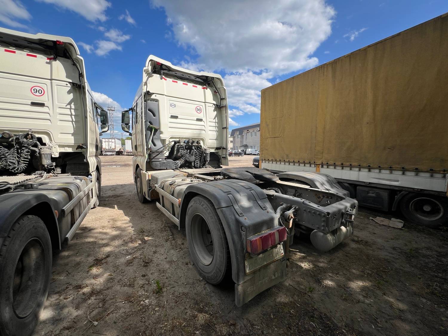Sitrak ZZ4186V391HE Лот 000007540