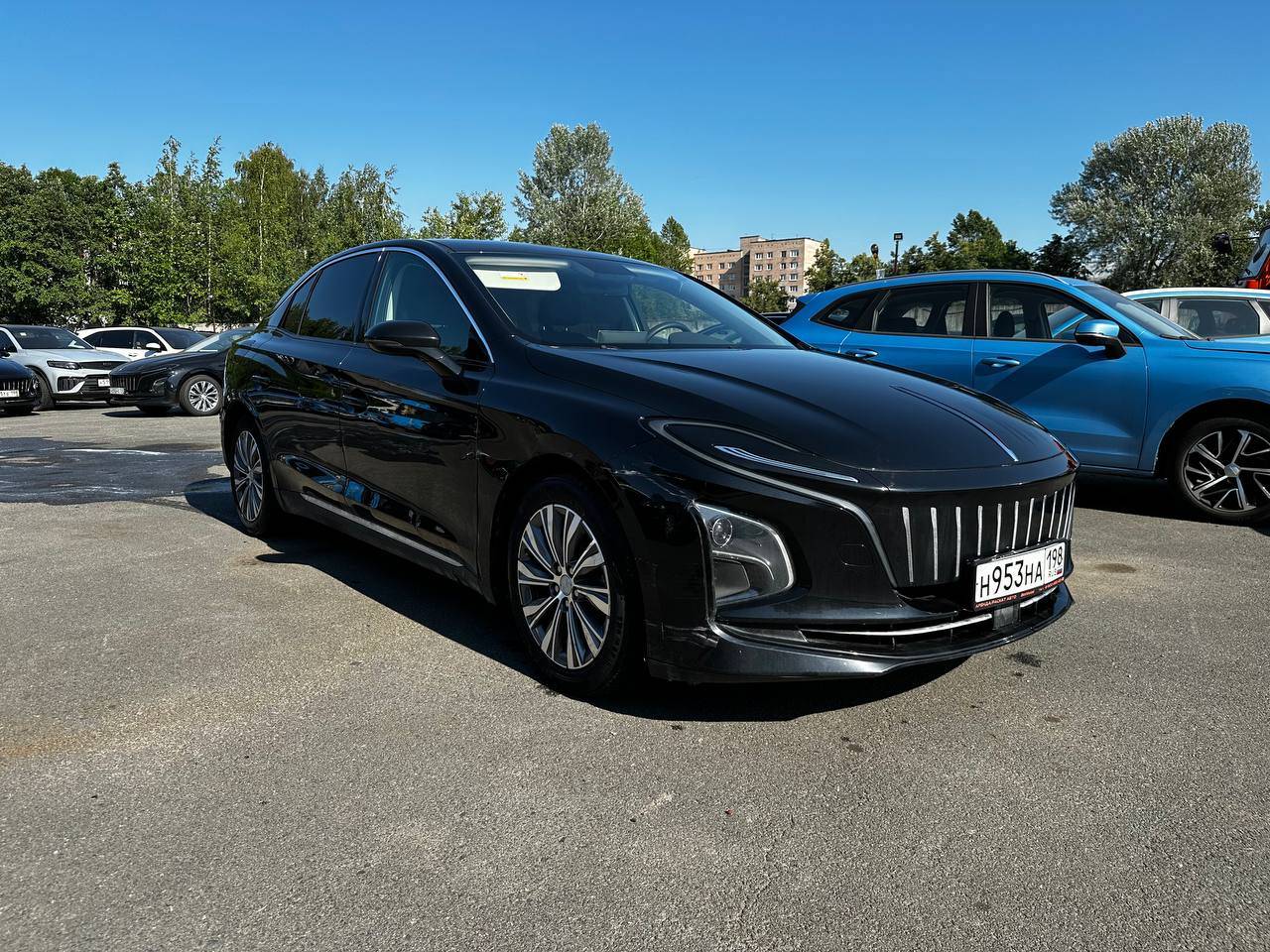 Hongqi E-QM5,  39 466 км, 2022 года в лизинг