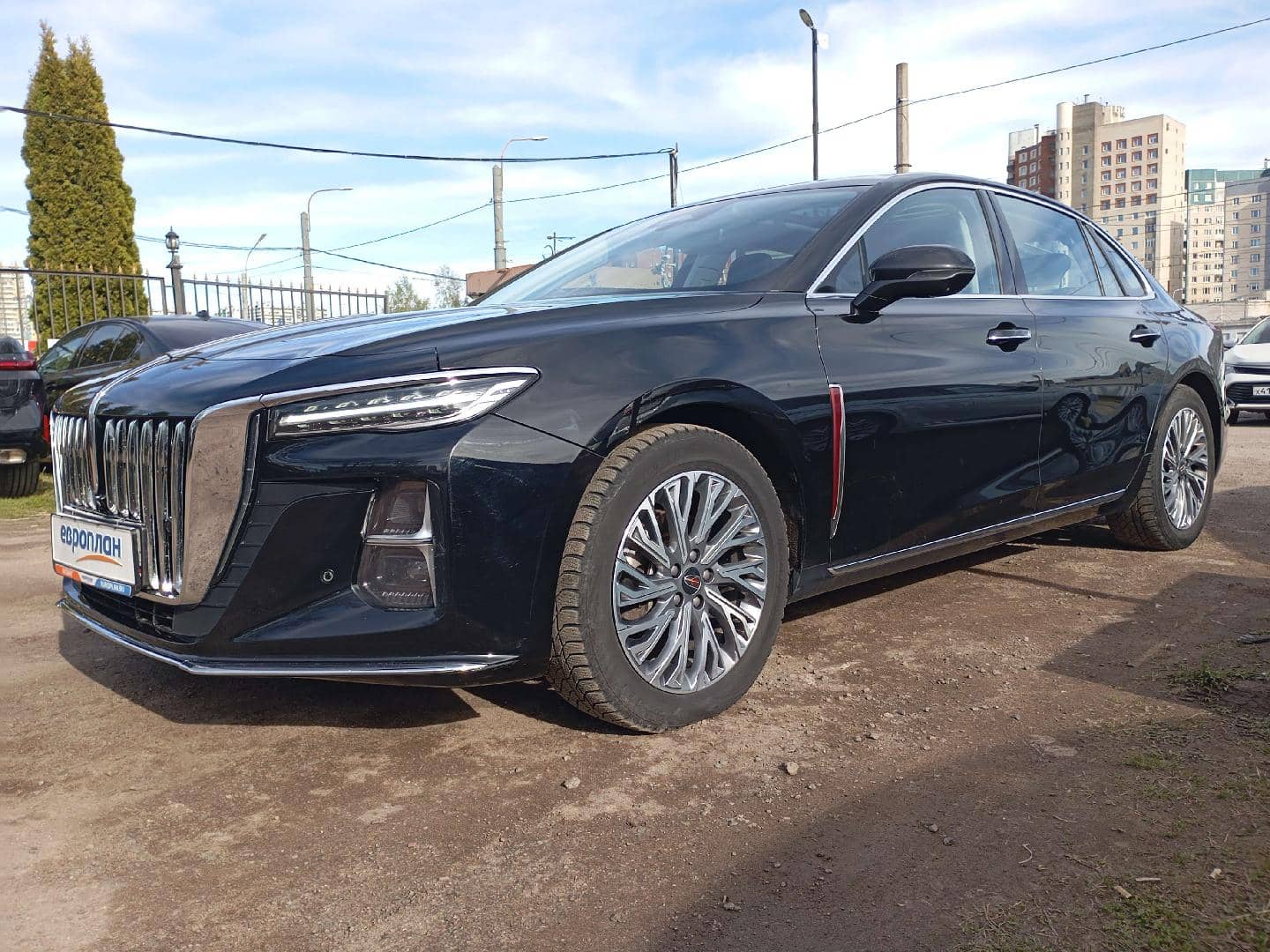 Hongqi H5