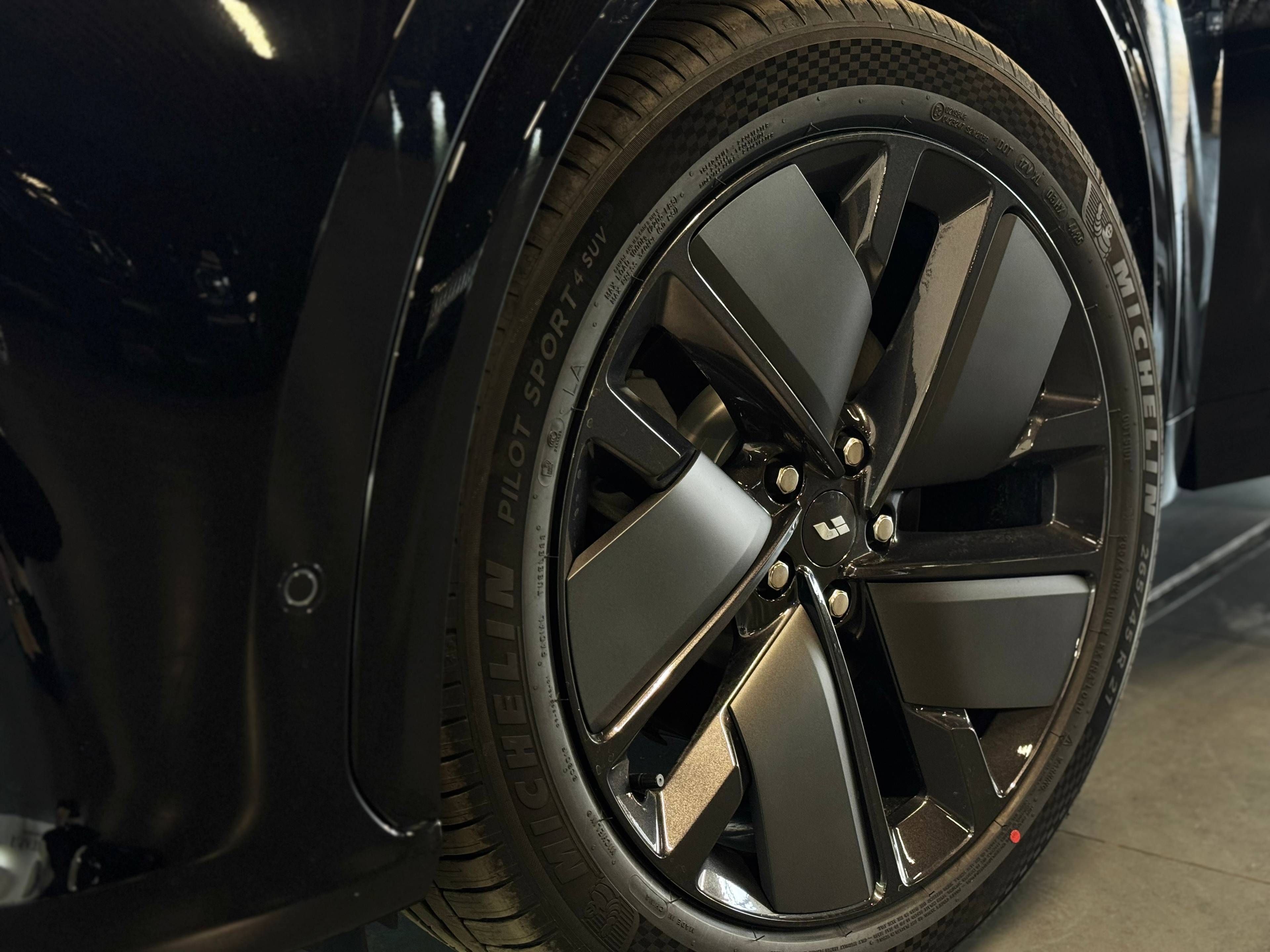 Lixiang Л7 (L7) Ультра (Ultra)