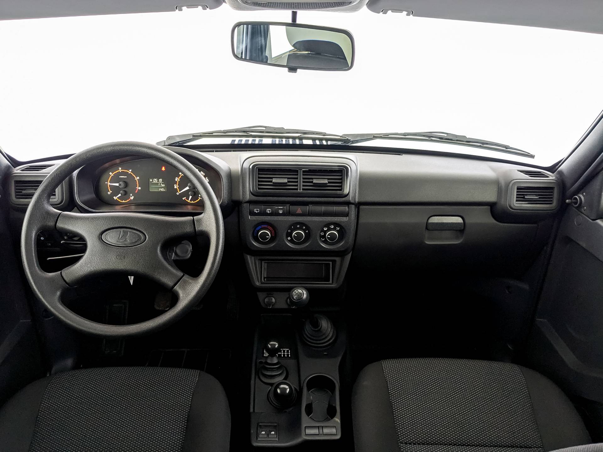 Lada Niva Legend 3 дв Classic 24 1.7 5MT