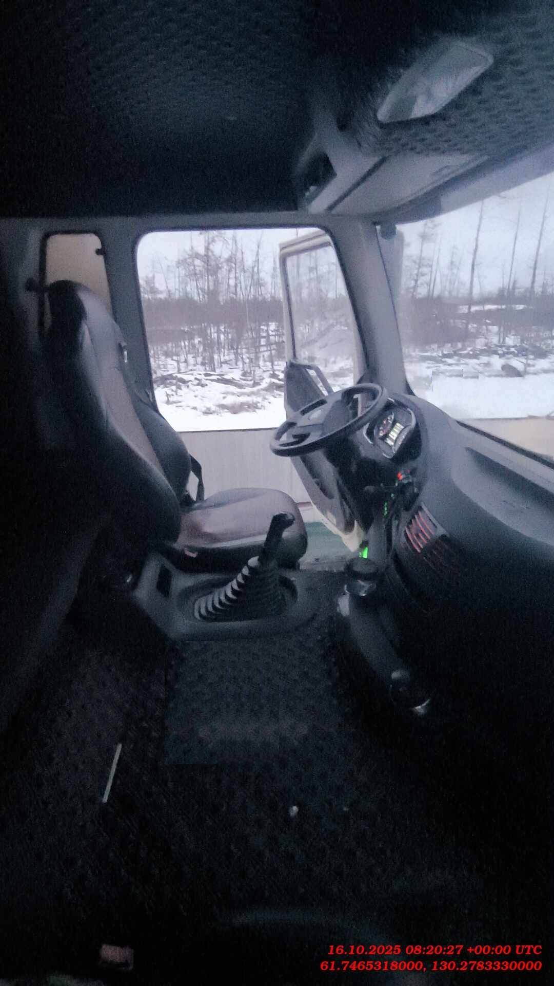 FAW CA3310P66K24T4E5 8х4,  168 692 км, 2022 года в лизинг