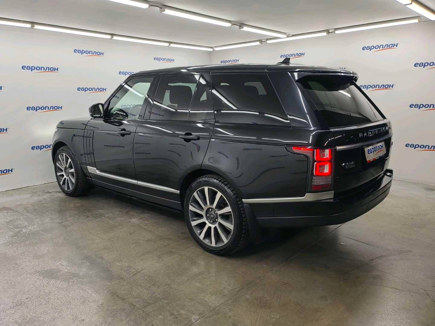 Land Rover Range Rover,  294 316 км, 2016 года в лизинг
