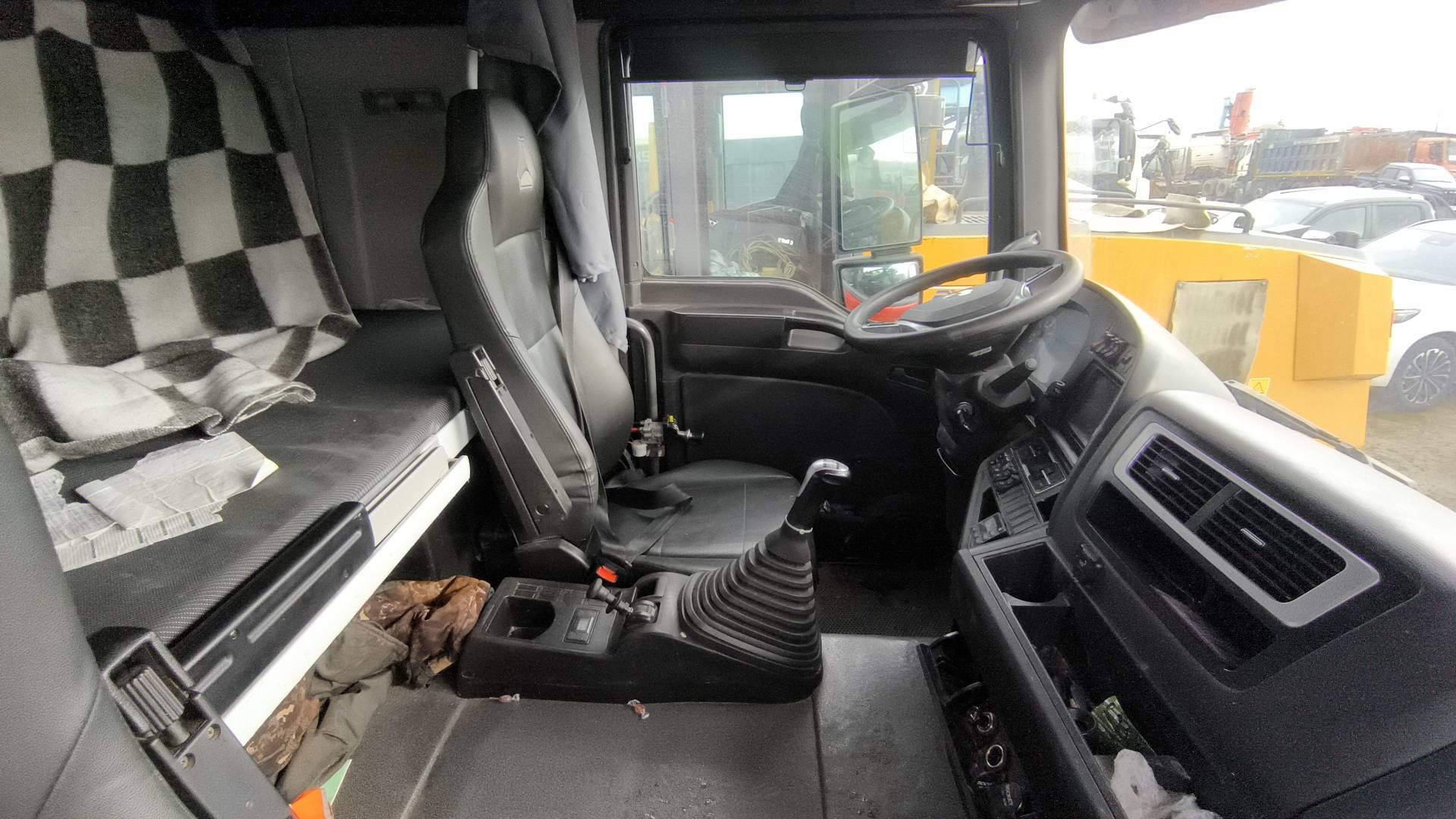Sitrak ZZ3316V306ME,  116 000 км, 2023 года в лизинг