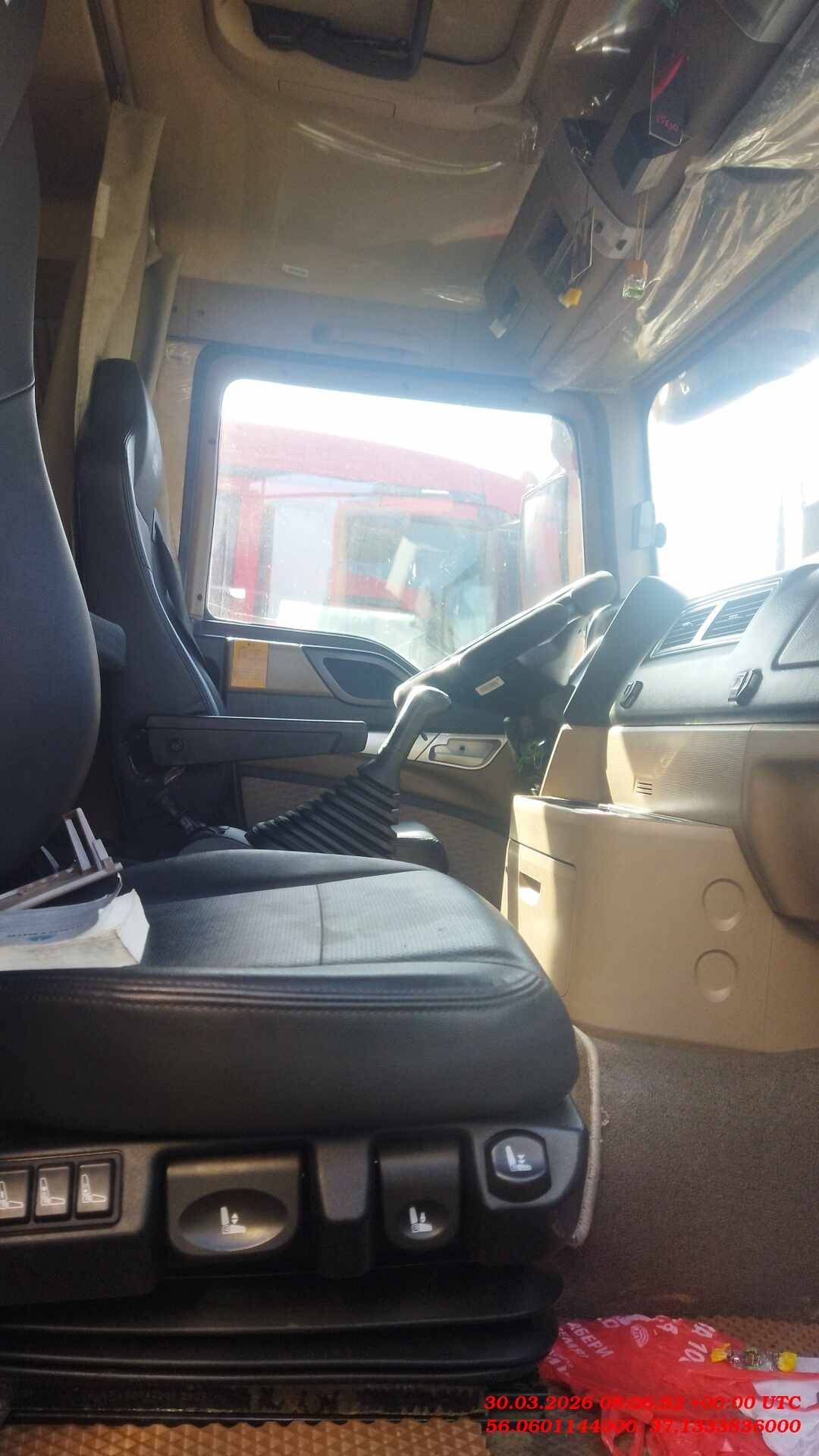 HOWO ZZ3317V386GE1 8х4,  184 000 км, 2024 года