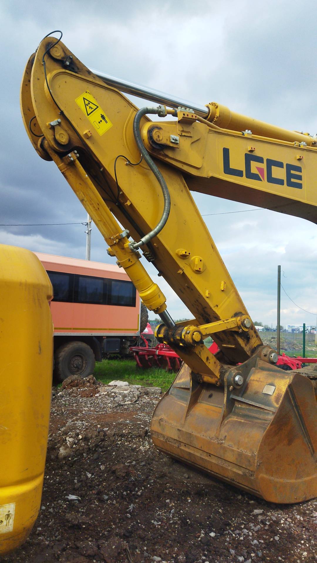 SDLG/LGCE E6350H, 2024 года в лизинг