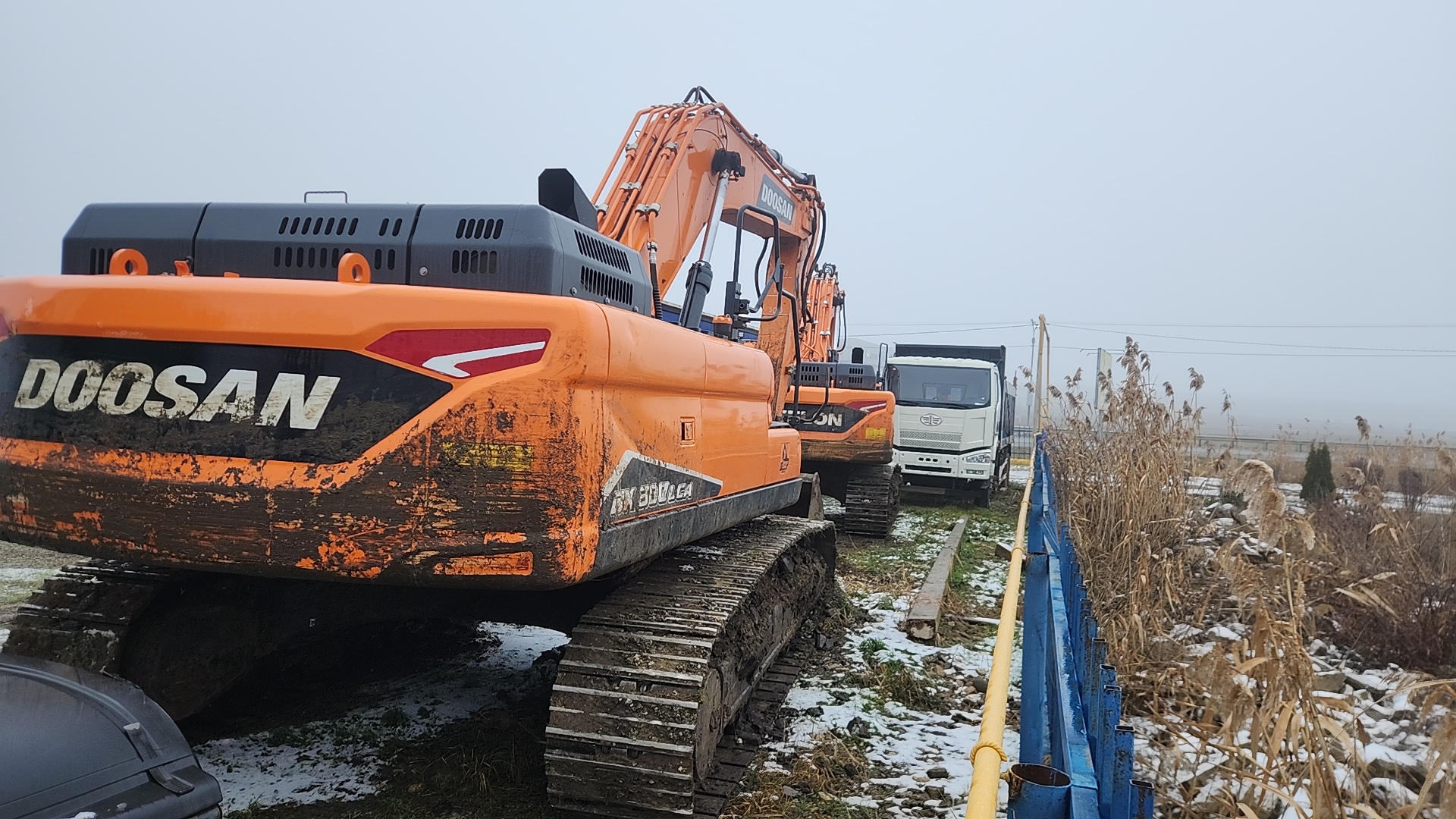 DOOSAN/DEVELON DX300LCA-7M,  4 031 км, 2023 года в лизинг