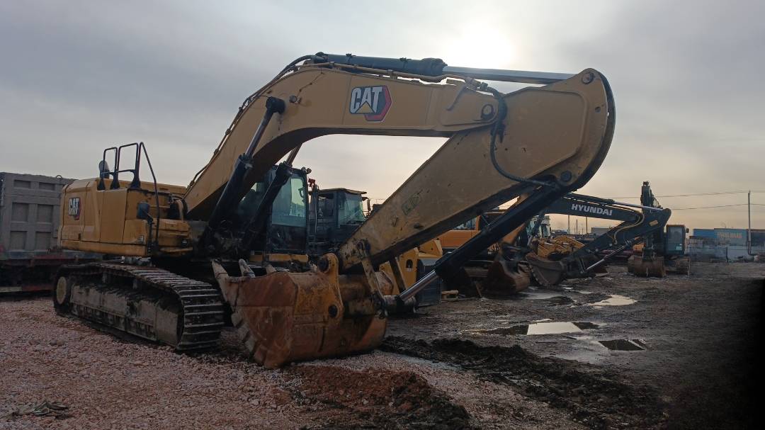 CATERPILLAR 350, 2021 года в лизинг