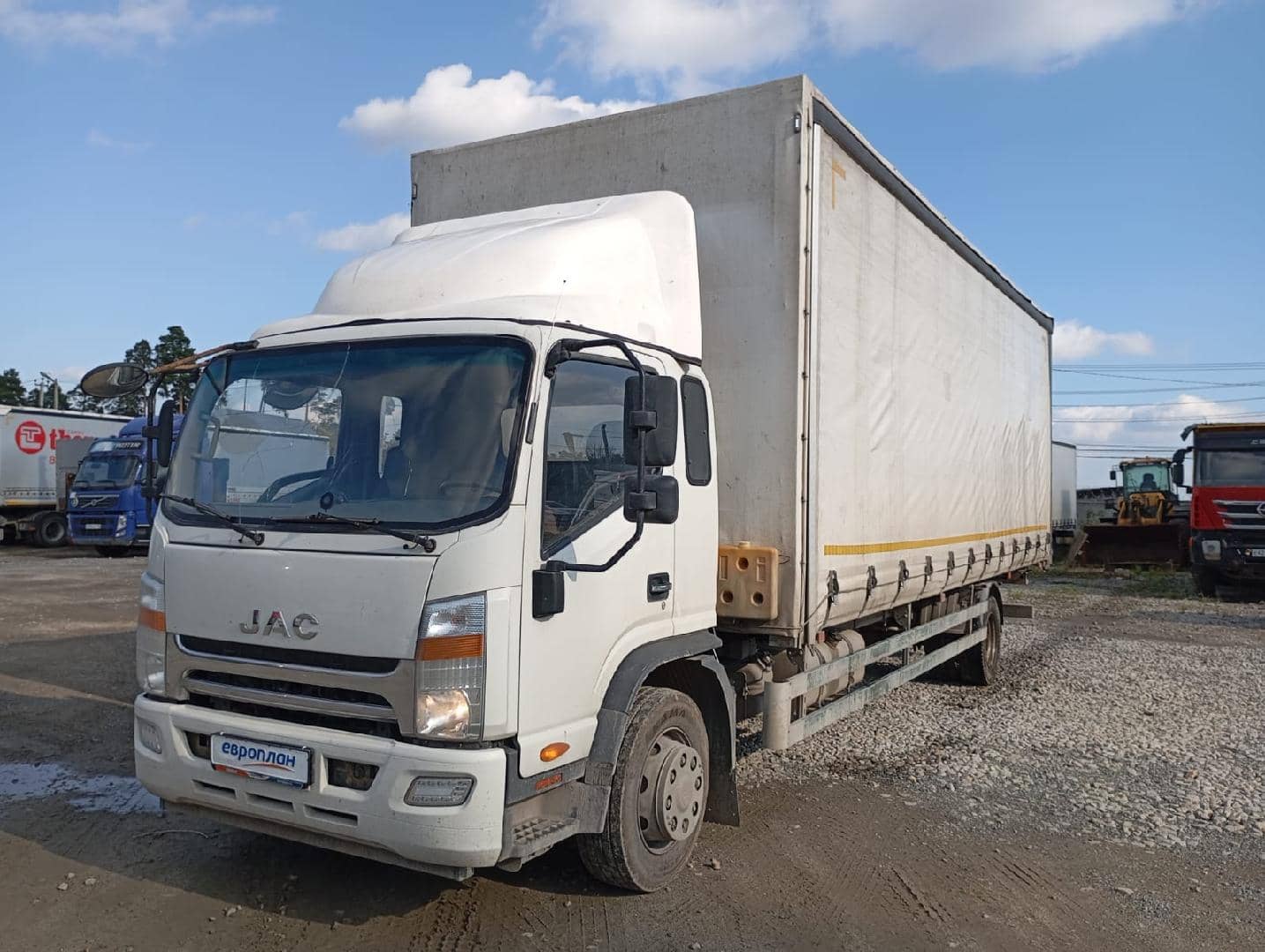 JAC N120