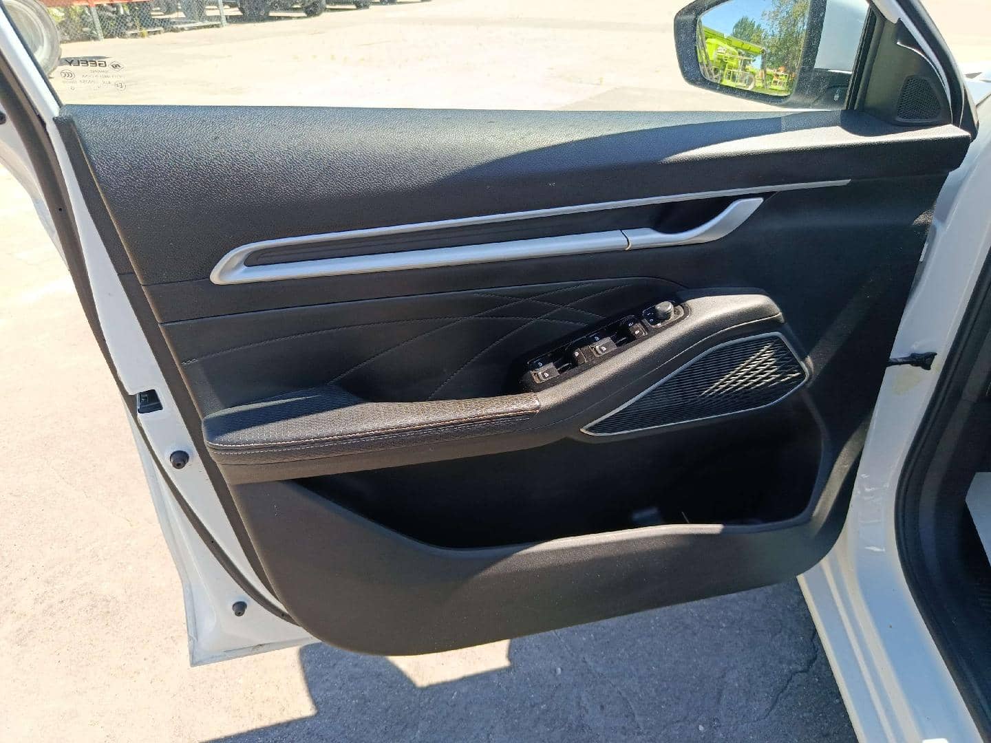 Geely Emgrand,  73 805 км, 2024 года в лизинг