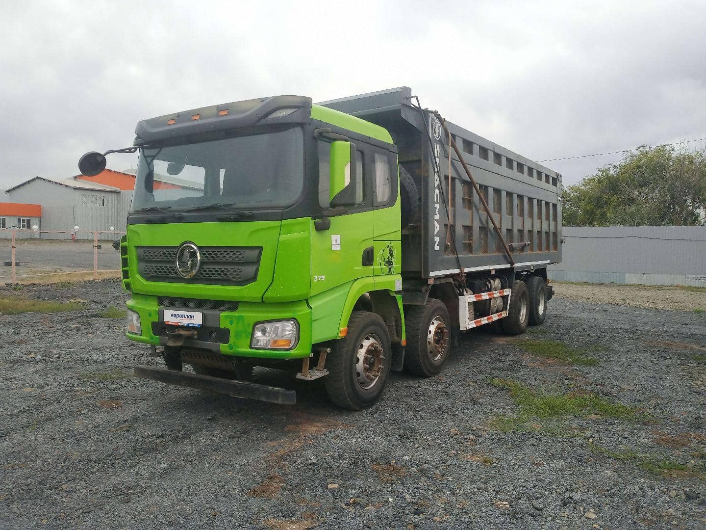 Shacman SX33186T366,  221 458 км, 2022 года в лизинг