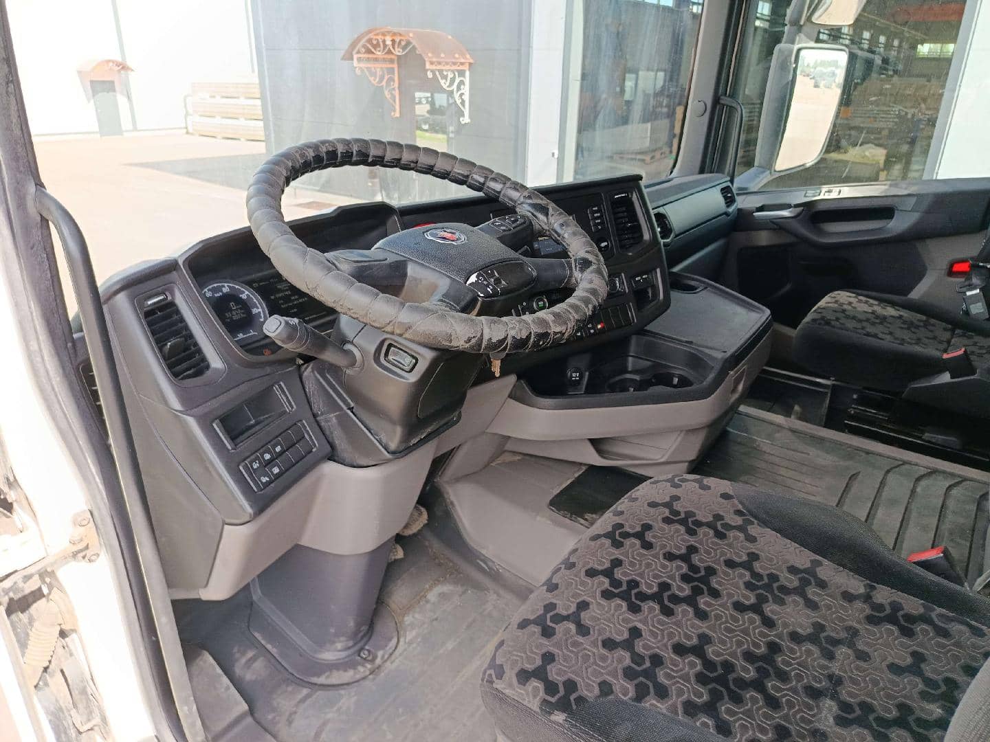 SCANIA R 440 A4x2NA (Highline),  931 642 км, 2019 года в лизинг
