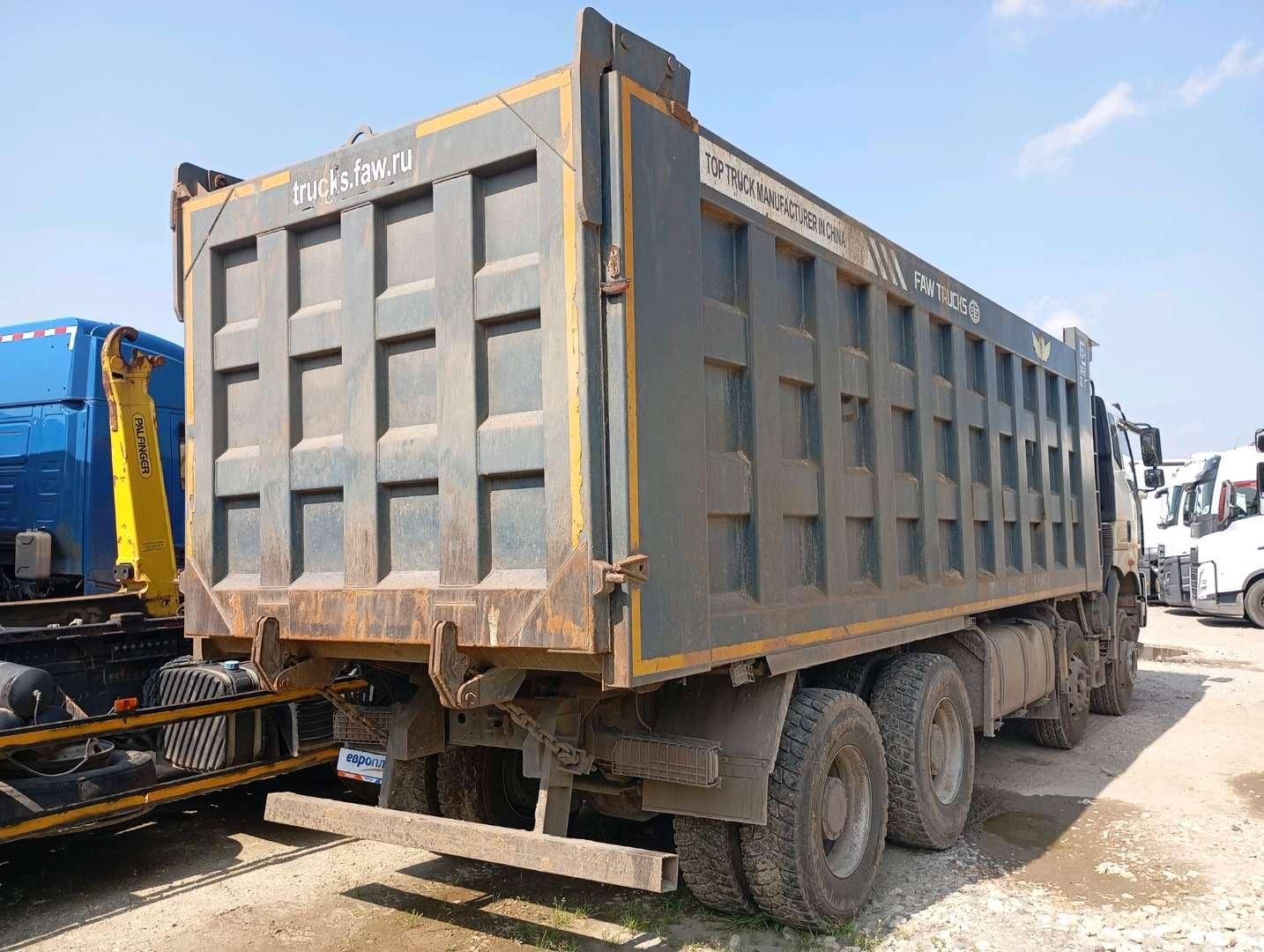 FAW CA3310P66K24T4E5 8х4,  141 345 км, 2023 года в лизинг