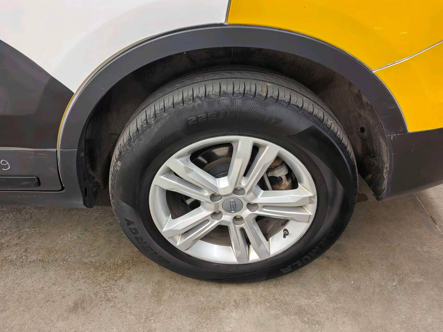 Geely Atlas Pro,  237 053 км, 2023 года в лизинг