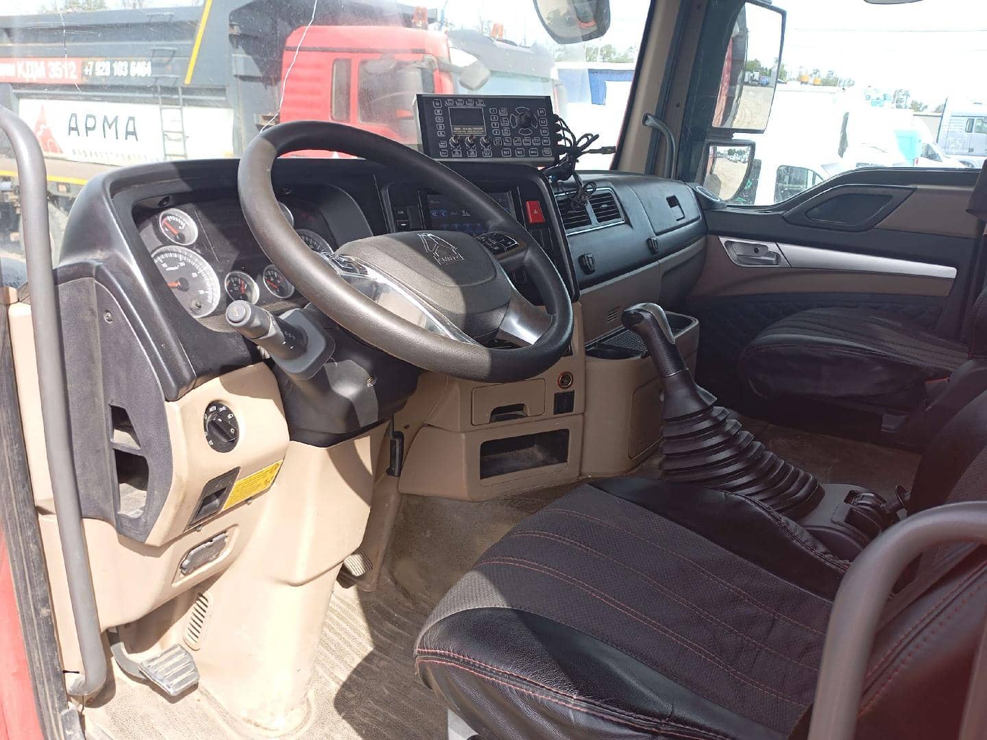 HOWO ZZ3256V384GE 6x4,  190 833 км, 2023 года в лизинг