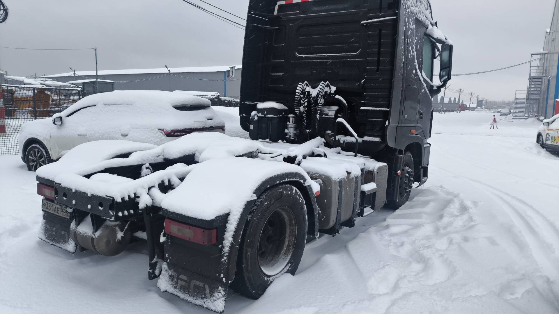 DongFeng GX DFH4180 4x2,  172 058 км, 2023 года в лизинг